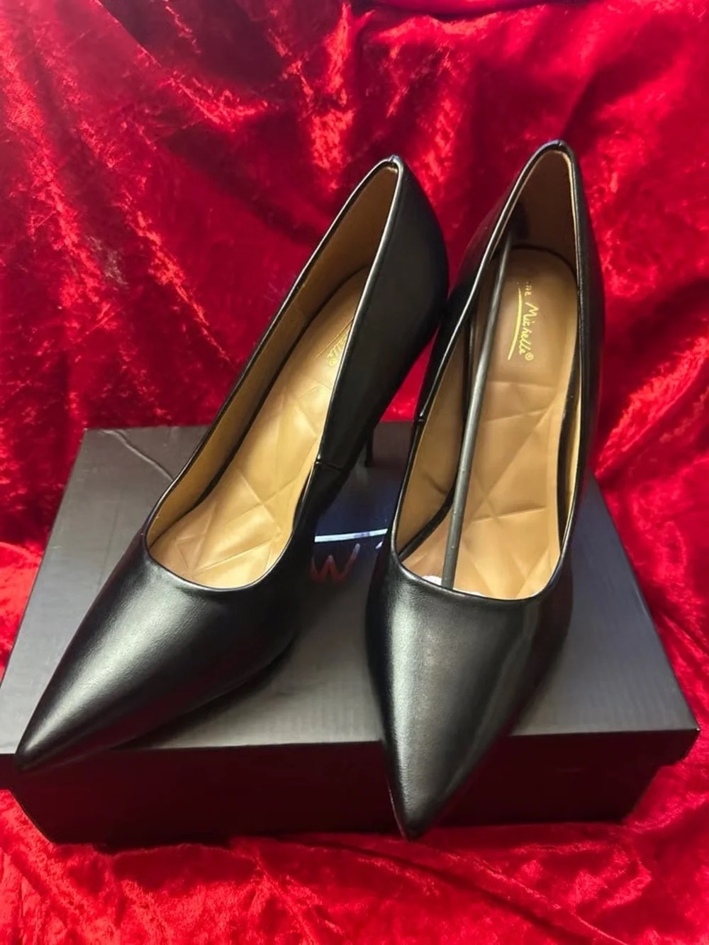 Black Pointed Leather Pumps